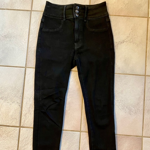 SOLD 🏷 EUC AEO Super Hi-Rise Black Jegging - Picture 5 of 7